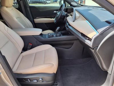 2025 Cadillac XT4 Premium Luxury
