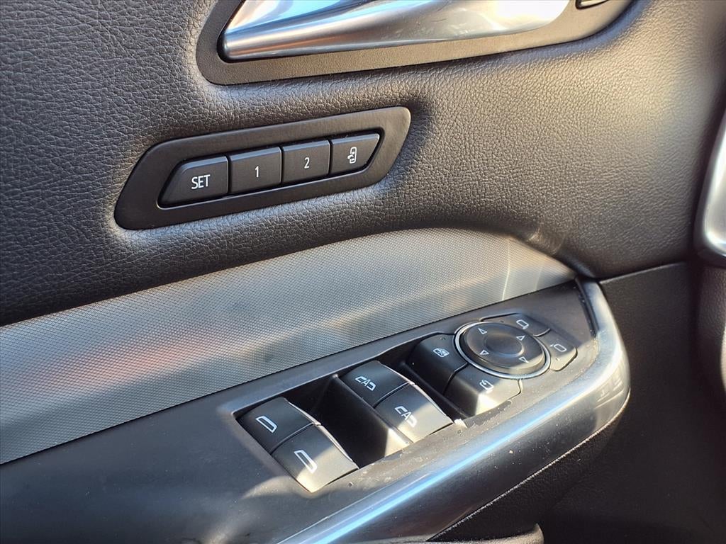 2021 Cadillac XT4 Premium Luxury