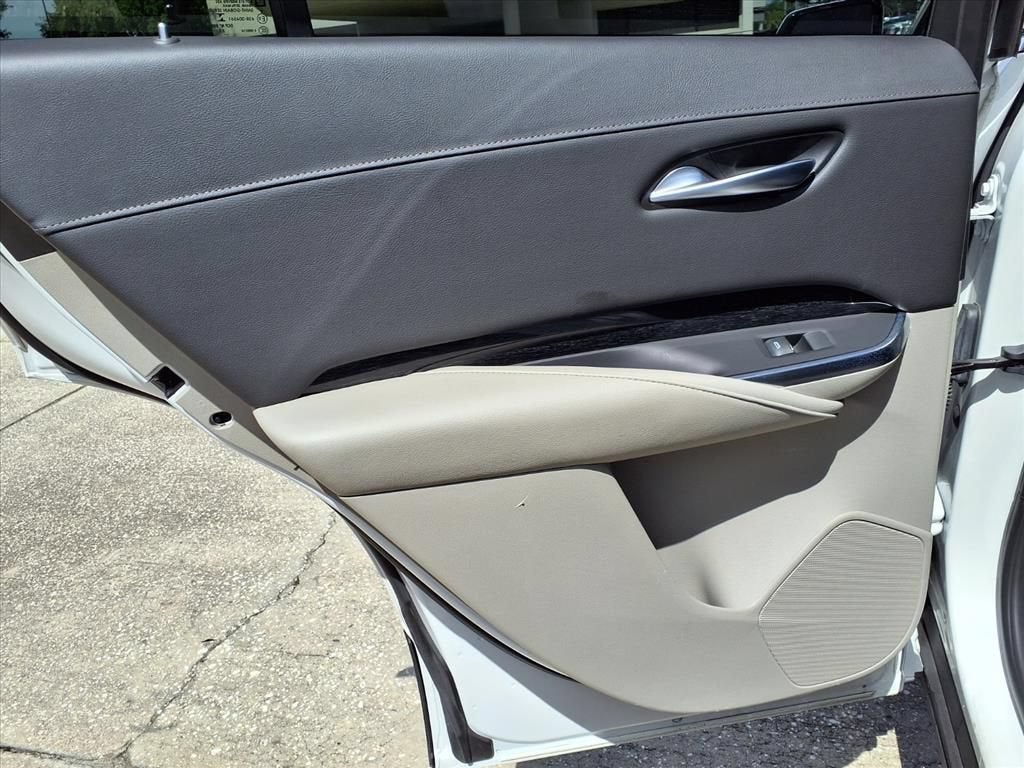 2023 Cadillac XT4 Premium Luxury - Photo 17