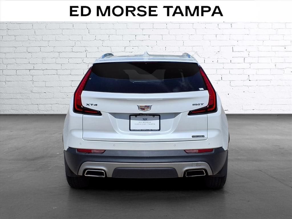 2023 Cadillac XT4 Premium Luxury
