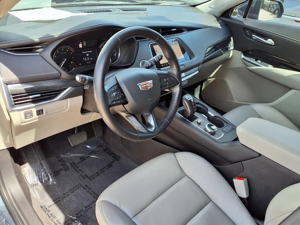 2019 Cadillac XT4 FWD Premium Luxury