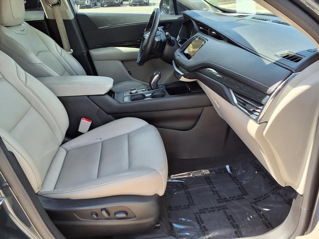 2019 Cadillac XT4 FWD Premium Luxury