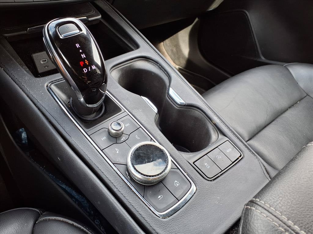 2023 Cadillac XT4 FWD Premium Luxury