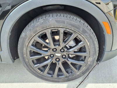 2023 Cadillac XT4 FWD Premium Luxury
