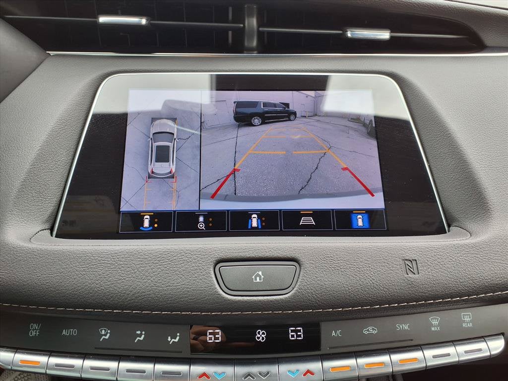 2021 Cadillac XT4 FWD Premium Luxury