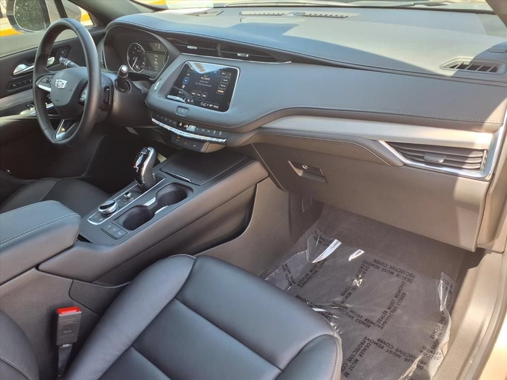 2023 Cadillac XT4 Premium Luxury - Photo 8
