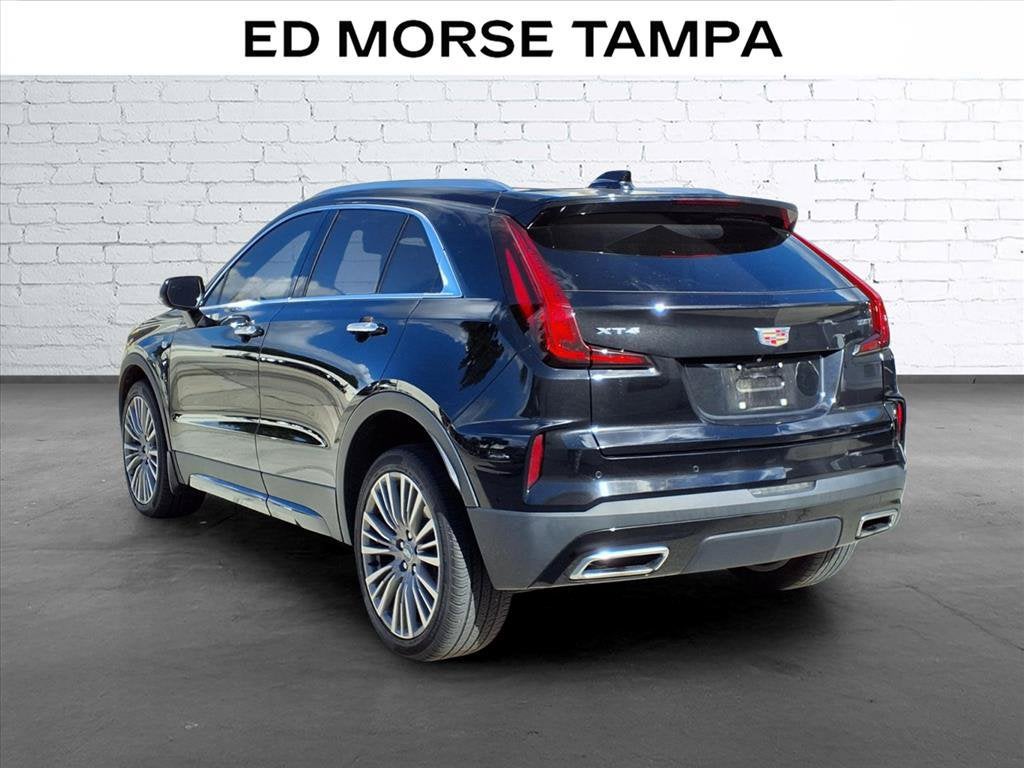 2024 Cadillac XT4 Premium Luxury