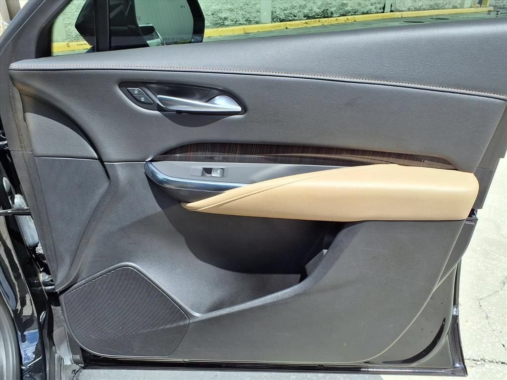 2024 Cadillac XT4 Premium Luxury - Photo 11