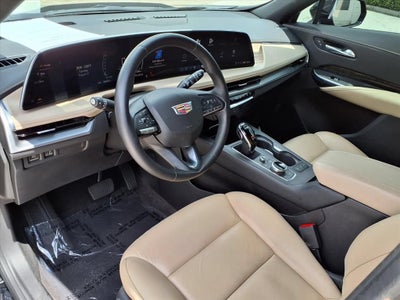 2024 Cadillac XT4 Premium Luxury