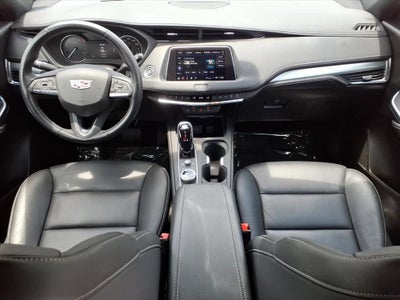 2022 Cadillac XT4 Premium Luxury
