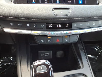 2022 Cadillac XT4 Premium Luxury