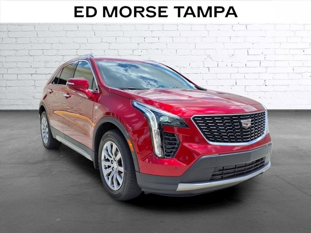 2022 Cadillac XT4 Premium Luxury