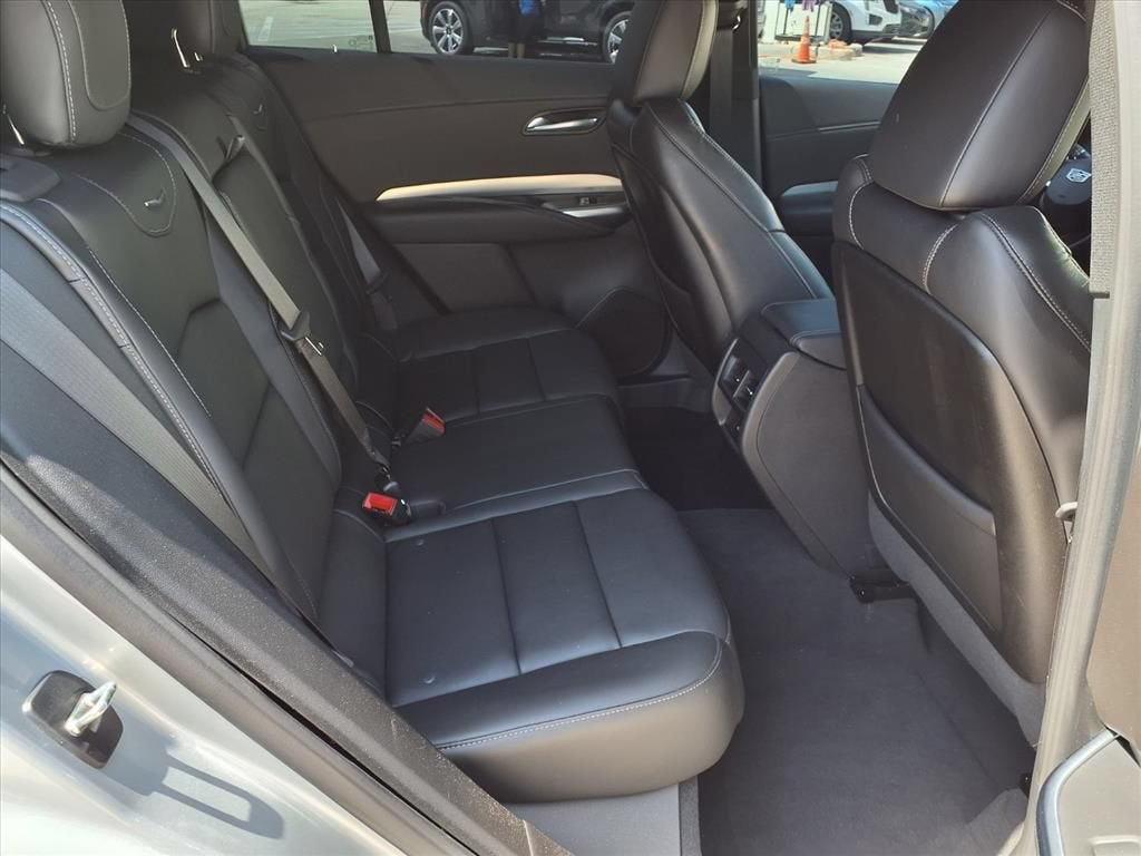 2021 Cadillac XT4 FWD Premium Luxury