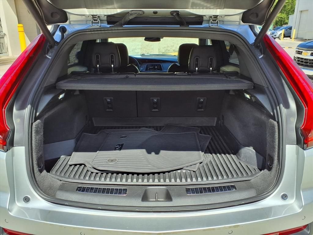 2021 Cadillac XT4 FWD Premium Luxury