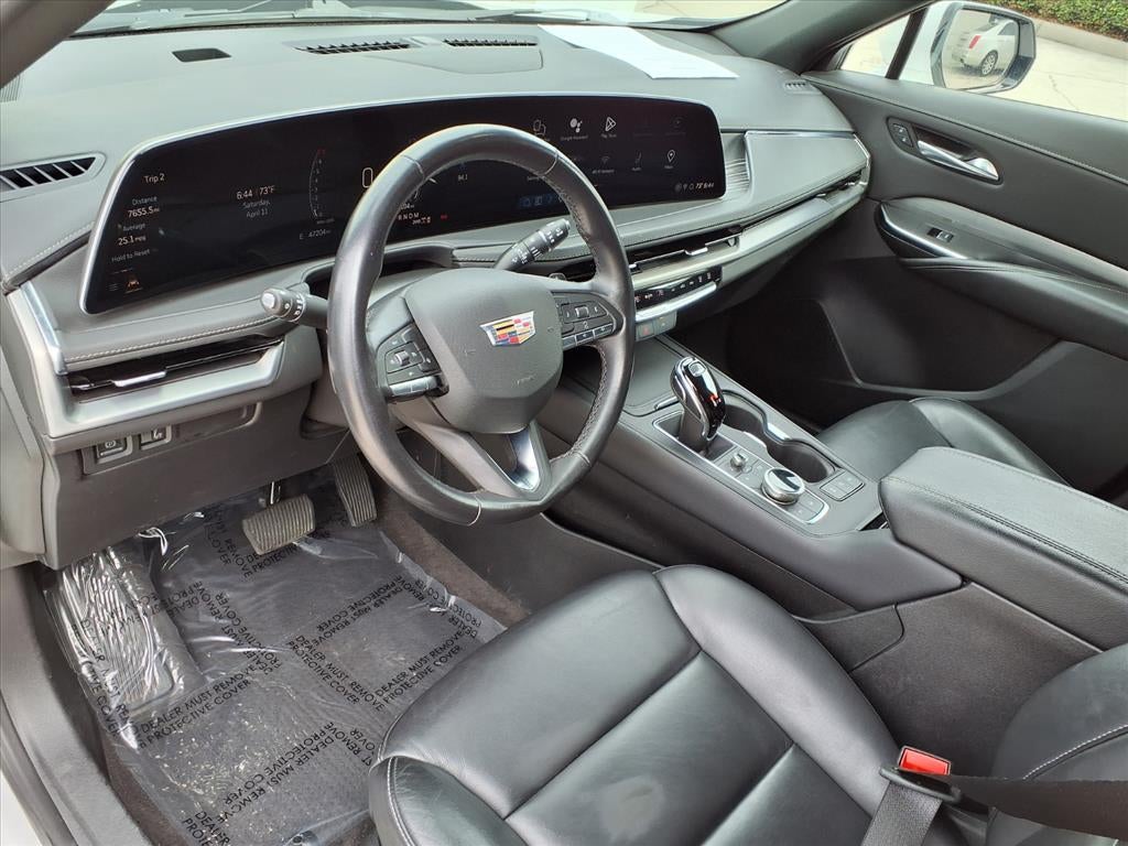 2024 Cadillac XT4 Premium Luxury