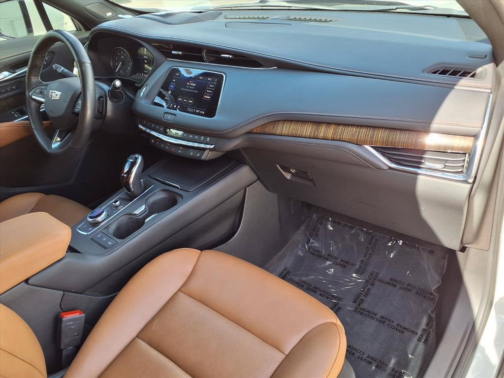 2023 Cadillac XT4 FWD Sport