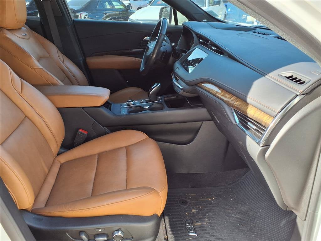 2023 Cadillac XT4 FWD Sport