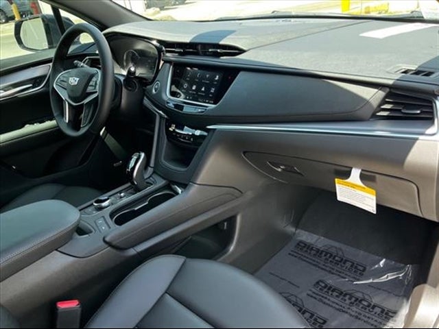 2026 Cadillac XT5 Luxury