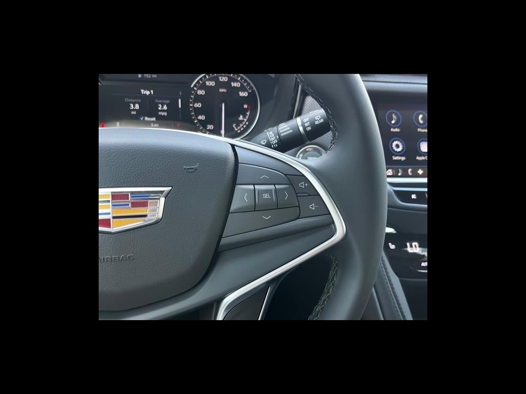 2025 Cadillac XT5 Luxury