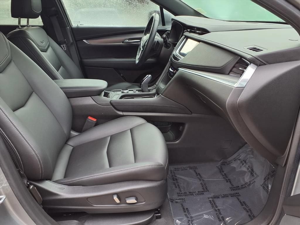 2023 Cadillac XT5 Luxury