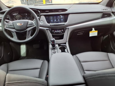 2026 Cadillac XT5 Luxury