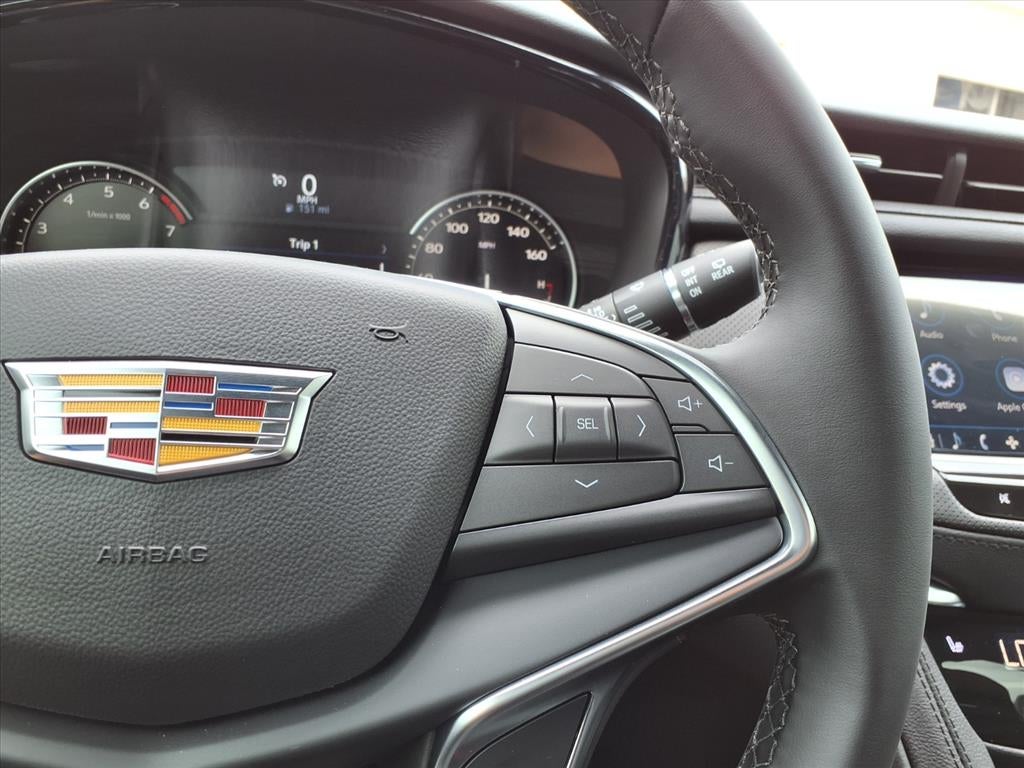 2026 Cadillac XT5 Luxury