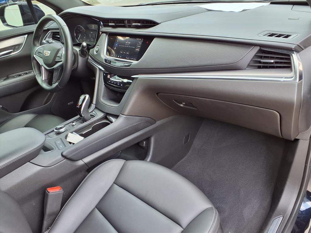 2022 Cadillac XT5 Luxury