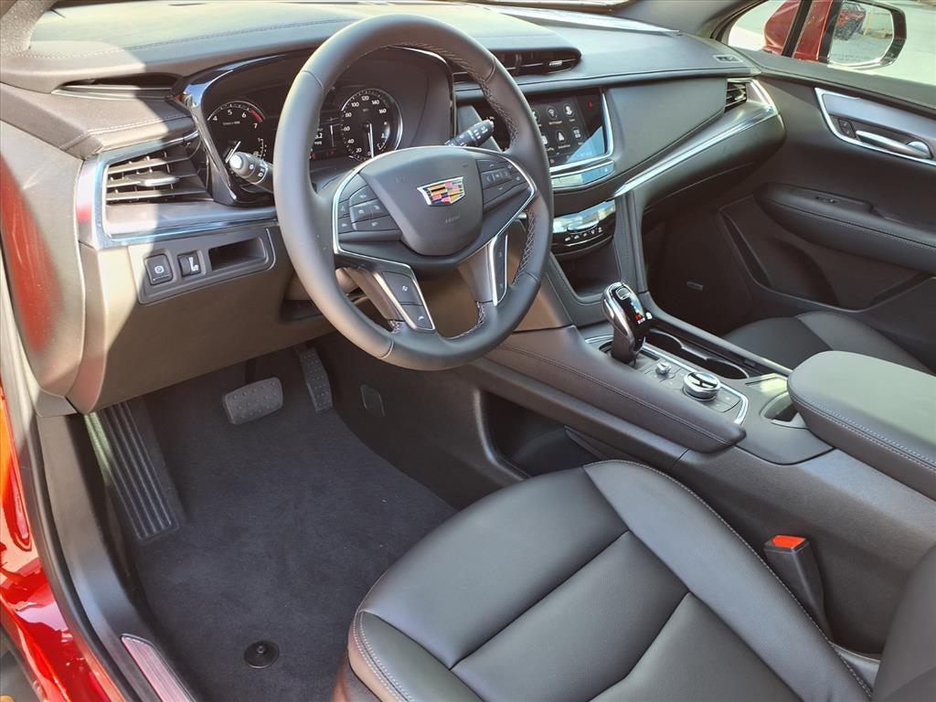 2026 Cadillac XT5 Luxury