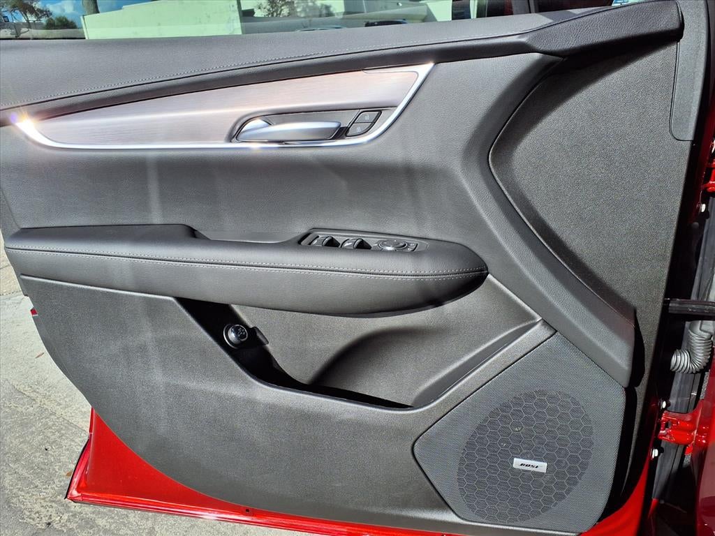 2026 Cadillac XT5 Luxury