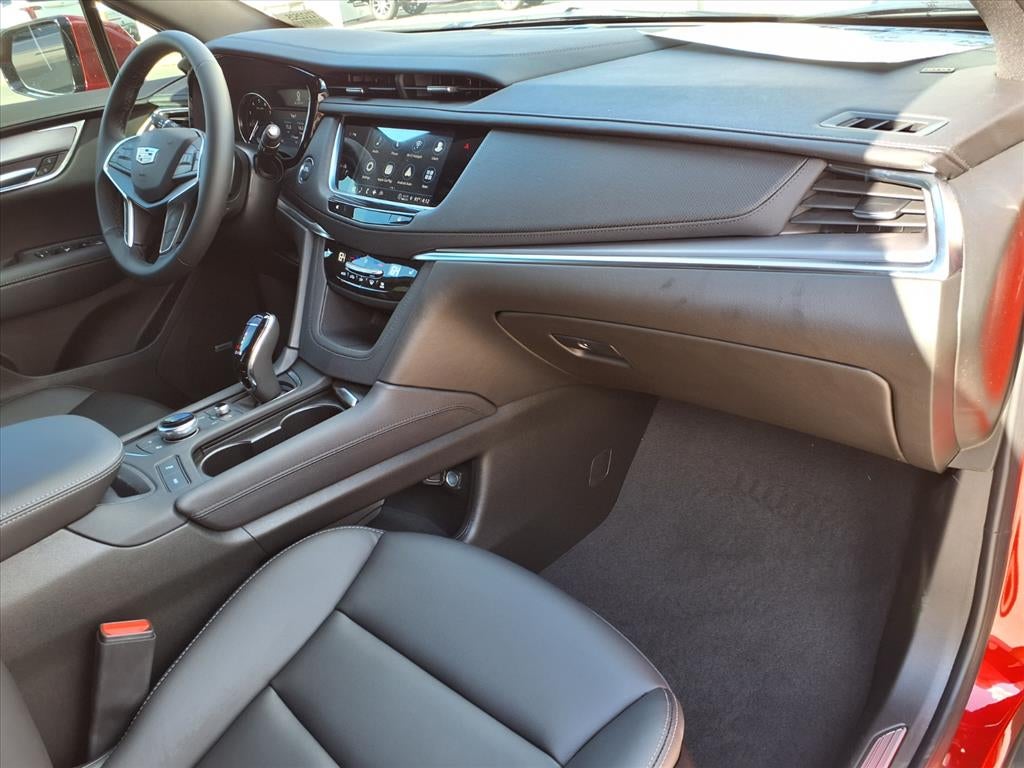 2026 Cadillac XT5 Luxury