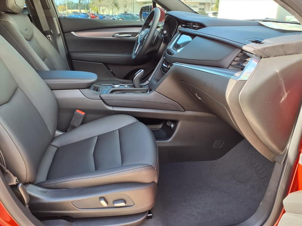 2026 Cadillac XT5 Luxury