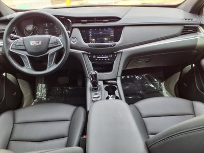 2025 Cadillac XT5 Luxury
