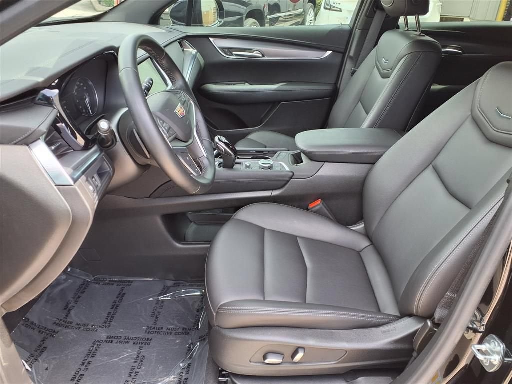2025 Cadillac XT5 Luxury
