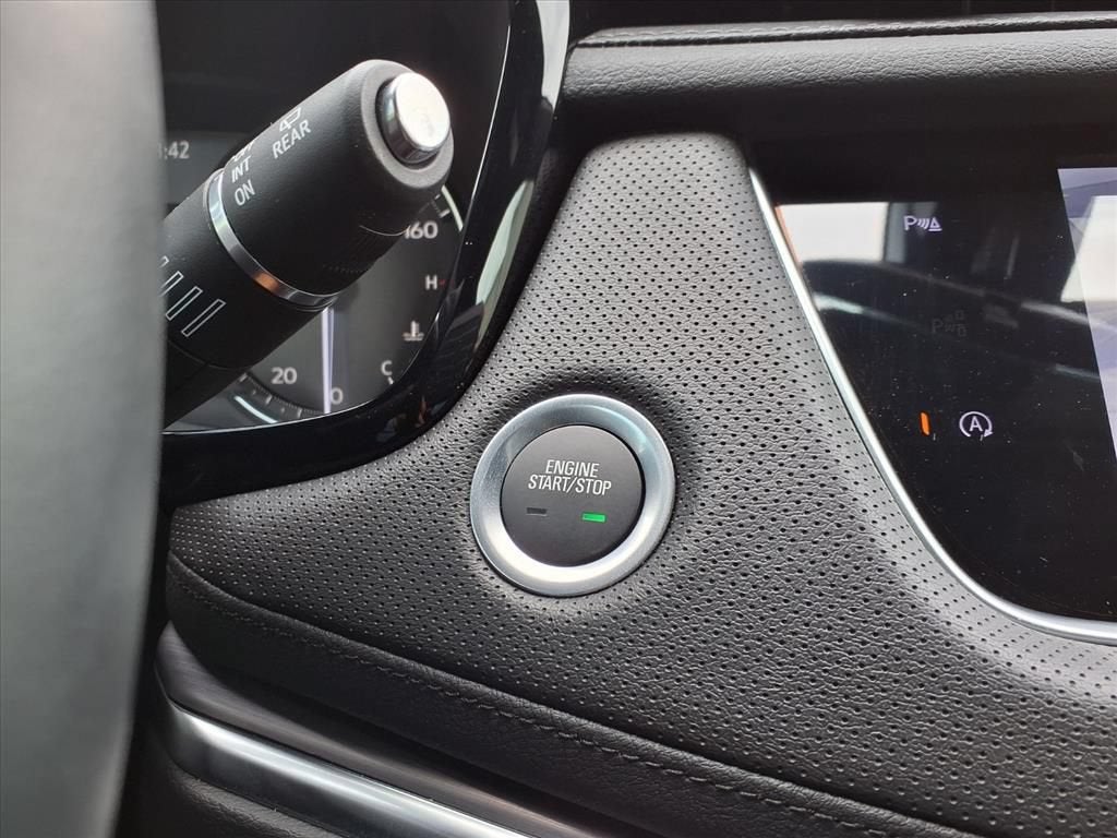 2025 Cadillac XT5 Luxury