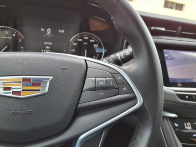 2025 Cadillac XT5 Luxury