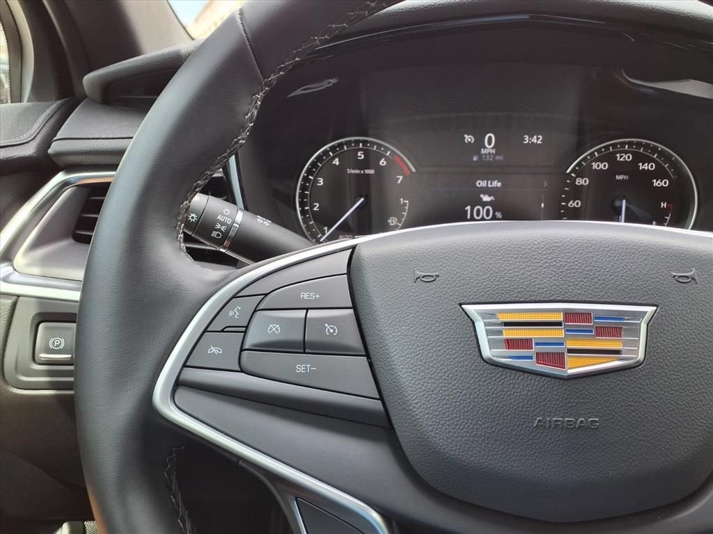 2025 Cadillac XT5 Luxury
