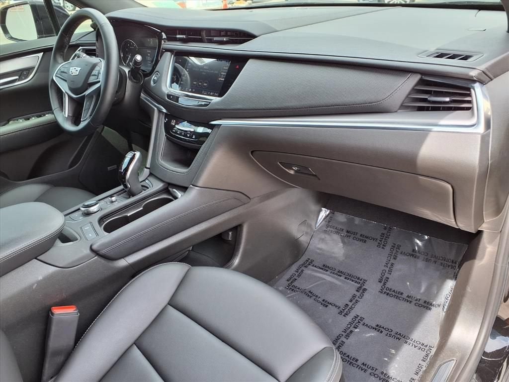 2025 Cadillac XT5 Luxury