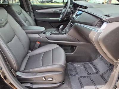 2025 Cadillac XT5 Luxury