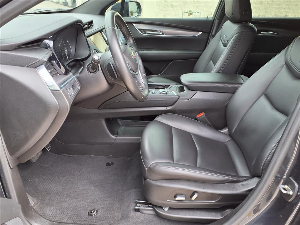 2023 Cadillac XT5 Luxury