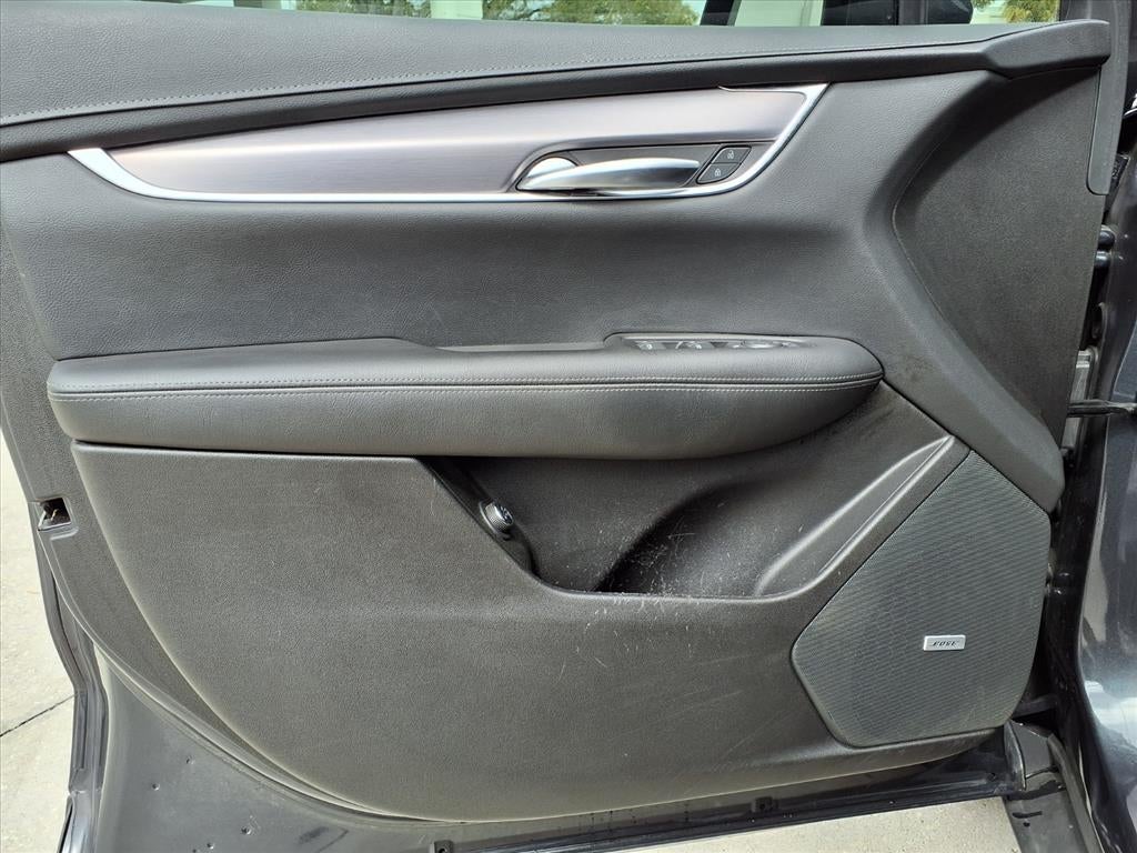 2023 Cadillac XT5 Luxury