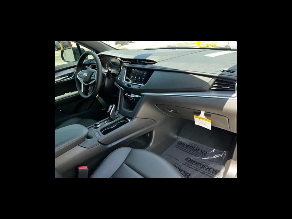 2026 Cadillac XT5 Luxury