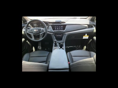 2025 Cadillac XT5 Luxury