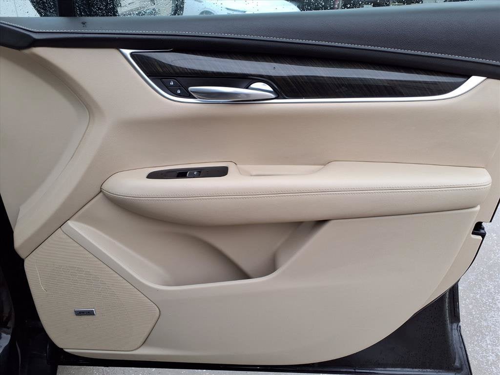2018 Cadillac XT5 Base - Photo 11