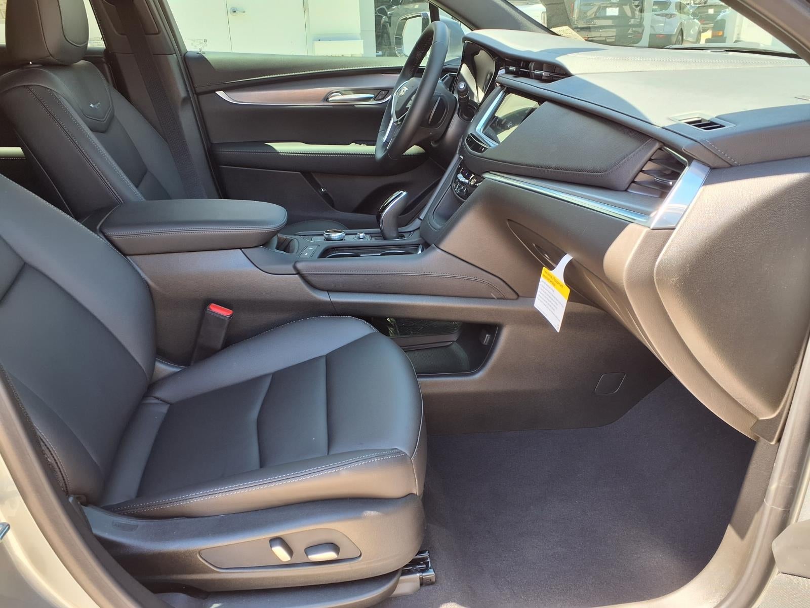 2026 Cadillac XT5 Luxury