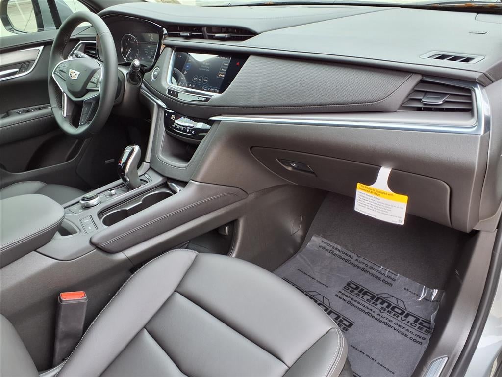 2026 Cadillac XT5 Luxury