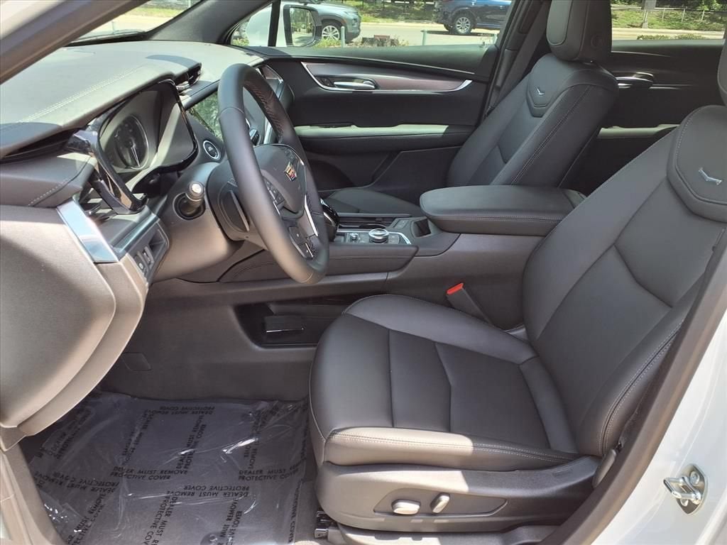 2026 Cadillac XT5 Luxury