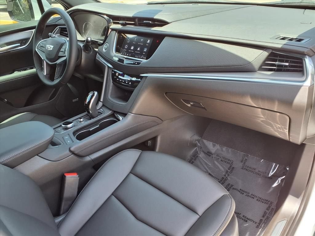2026 Cadillac XT5 Luxury