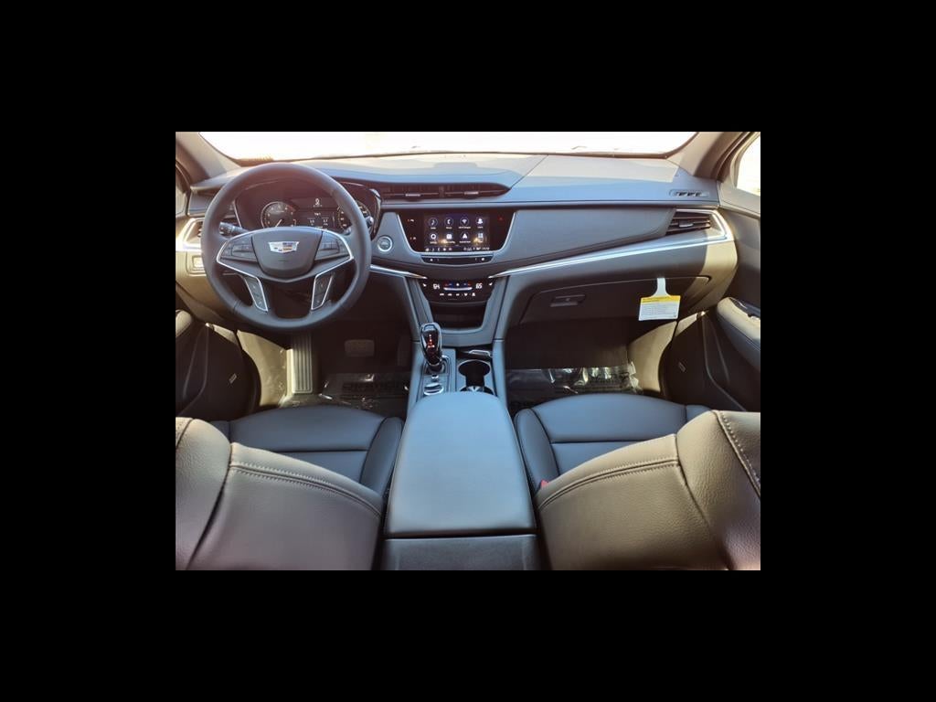 2026 Cadillac XT5 Luxury