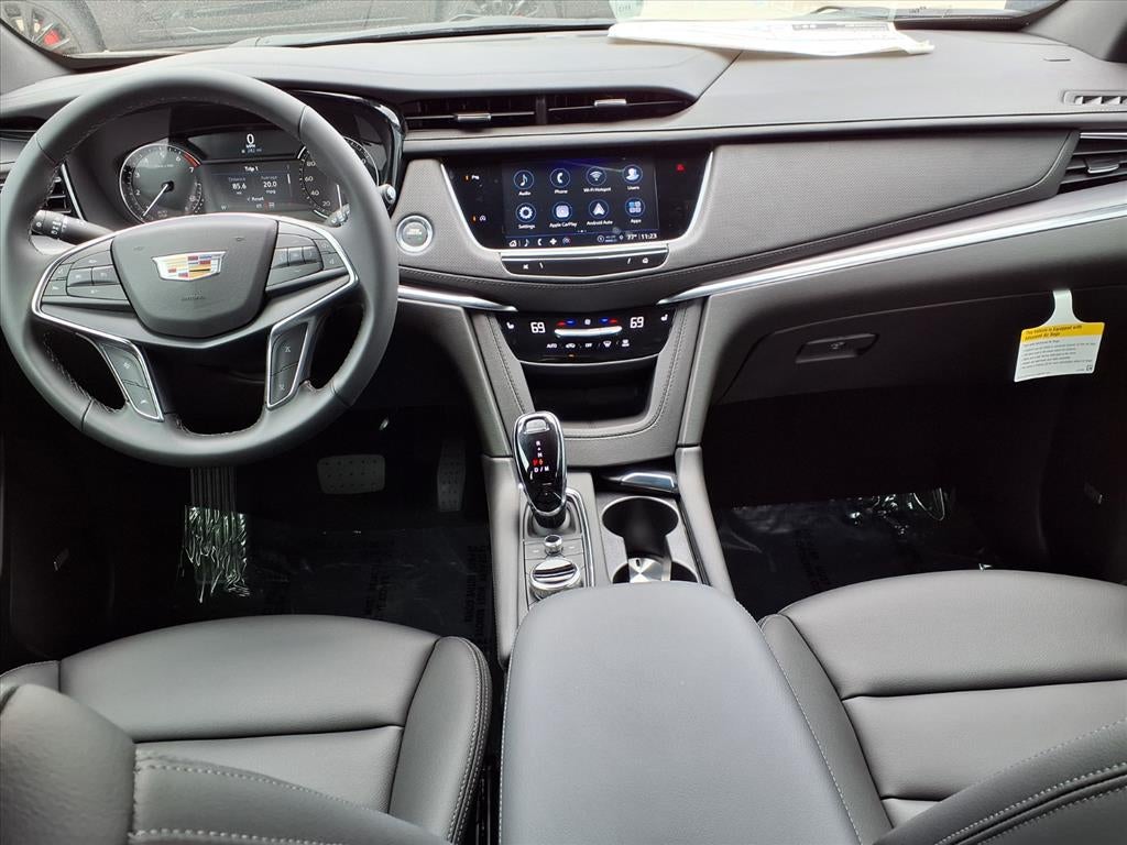 2026 Cadillac XT5 Luxury