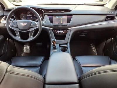 2017 Cadillac XT5 Luxury FWD
